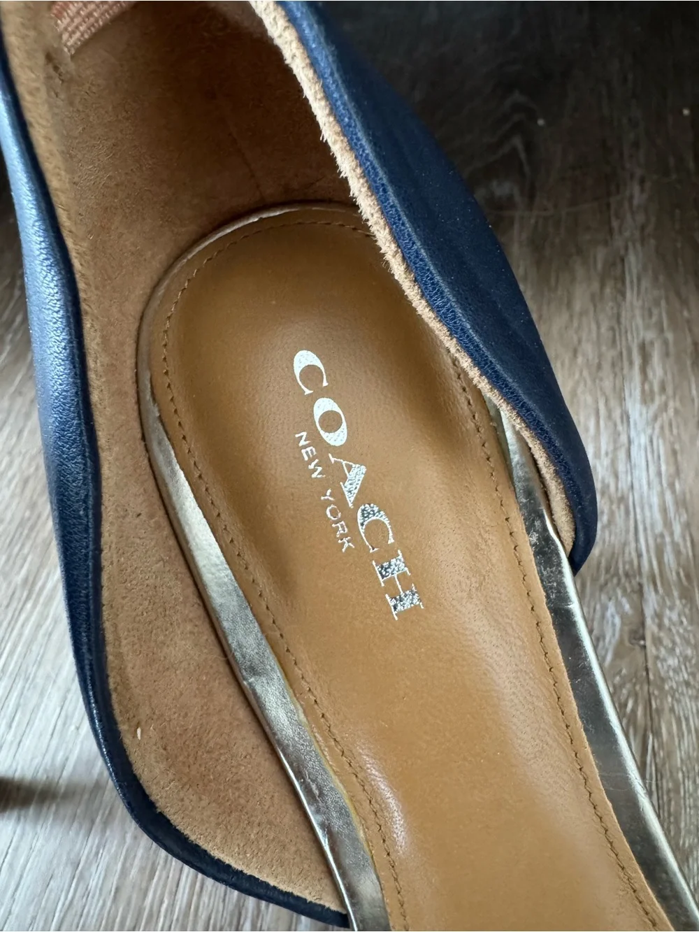 Coach Black D’Orsay Pumps Blue Leather Heels Pointed Toe Size 7B